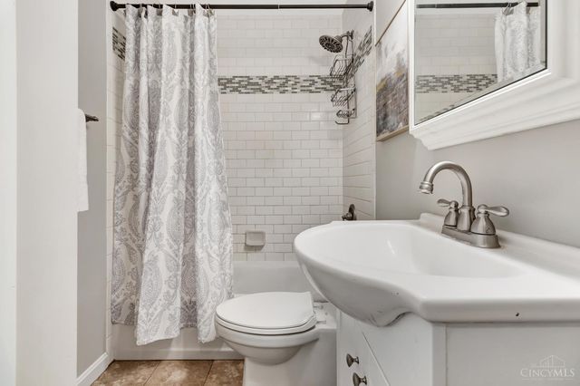 228 Tuscarora Drive, Loveland, OH 45140