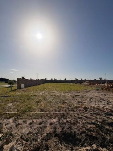 6810 Hillside View Lane, League City, TX 77573
