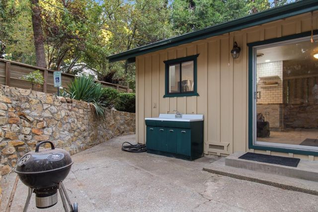 2876 Polaris St, Pollock Pines, CA 95726