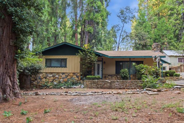 2876 Polaris St, Pollock Pines, CA 95726