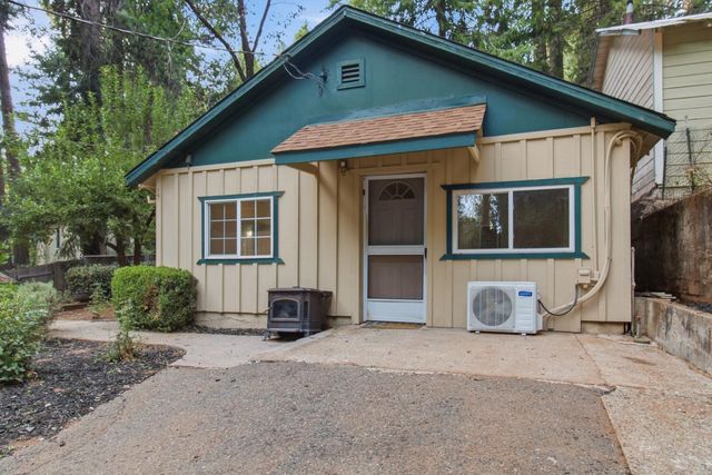 2876 Polaris St, Pollock Pines, CA 95726