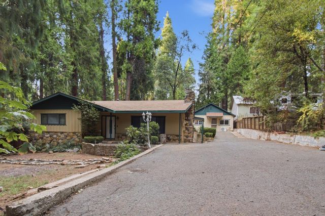 2876 Polaris St, Pollock Pines, CA 95726