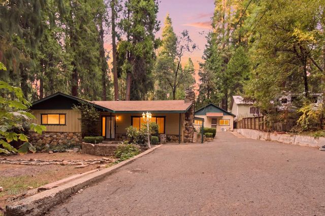 2876 Polaris St, Pollock Pines, CA 95726