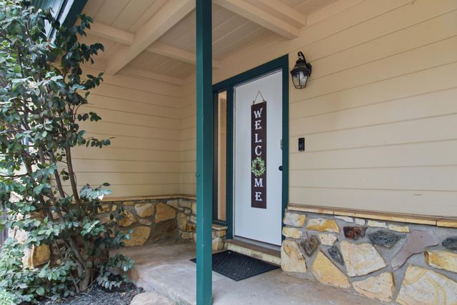 2876 Polaris St, Pollock Pines, CA 95726