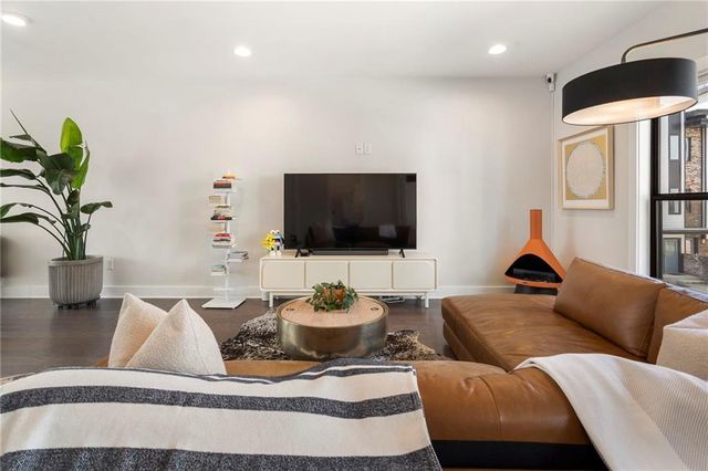 54 Moda Lane, Atlanta, GA 30316