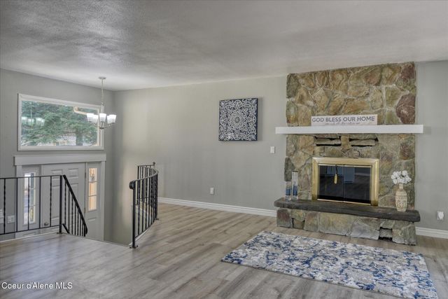 11459 N Trafalgar ST, Hayden, ID 83835