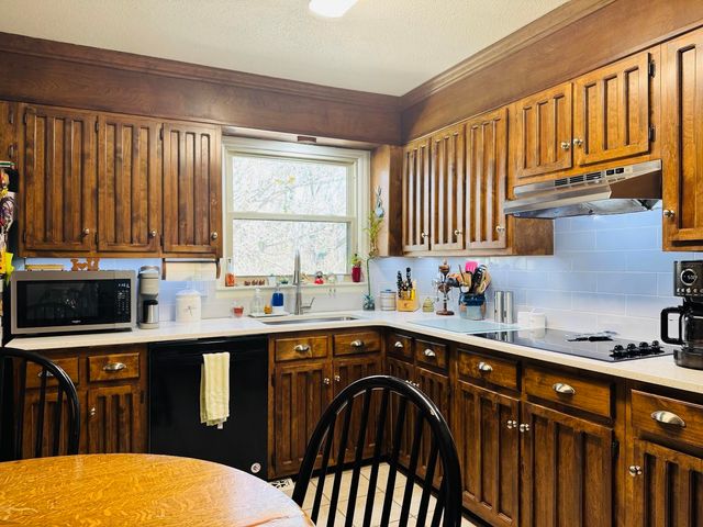 1315 Jewell Dr, Columbia, TN 38401