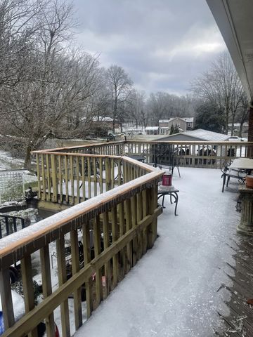 1315 Jewell Dr, Columbia, TN 38401