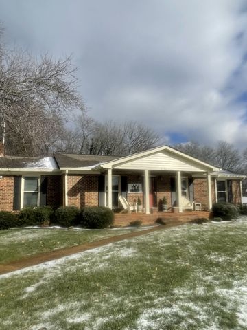 1315 Jewell Dr, Columbia, TN 38401