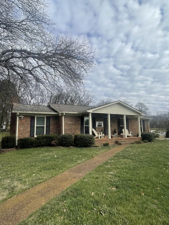 1315 Jewell Dr, Columbia, TN 38401