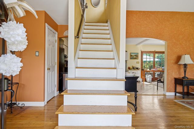 Riverdale 23, Oakdale, NY 11769