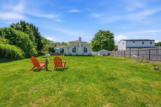 Riverdale 23, Oakdale, NY 11769