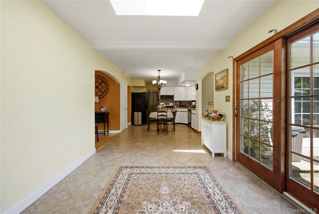 Riverdale 23, Oakdale, NY 11769