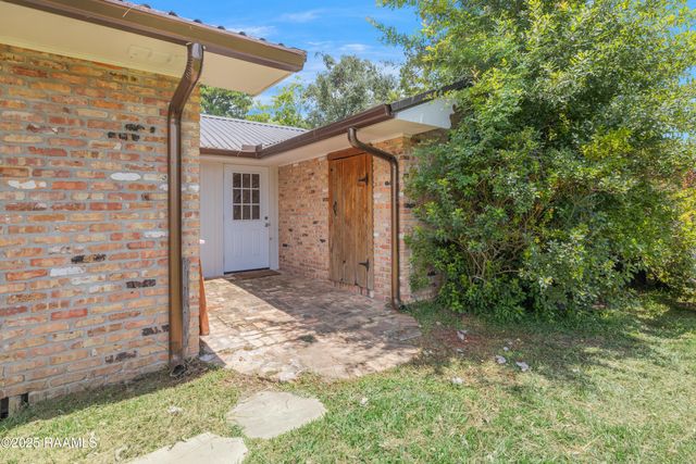 1017 Solomon Street, Breaux Bridge, LA 70517