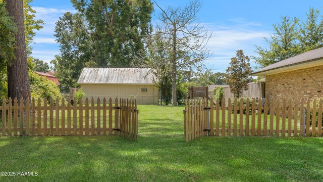1017 Solomon Street, Breaux Bridge, LA 70517