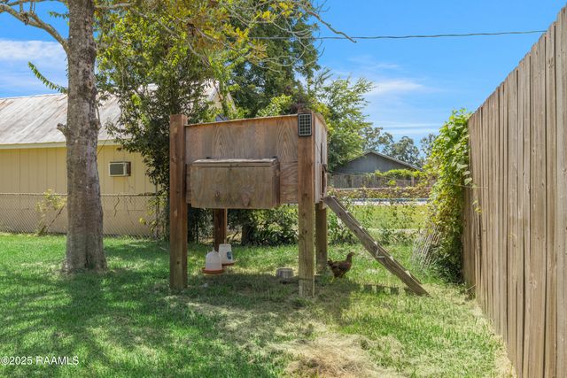 1017 Solomon Street, Breaux Bridge, LA 70517
