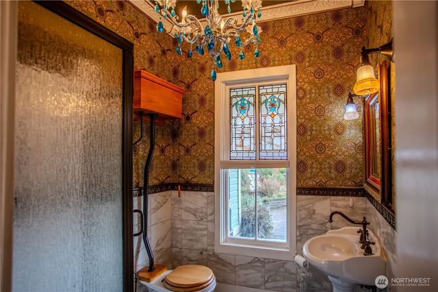 1239 8th Avenue SE, Olympia, WA 98501