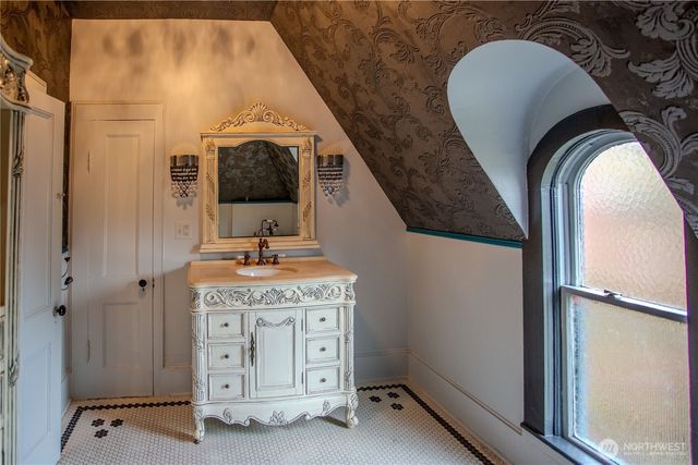 1239 8th Avenue SE, Olympia, WA 98501