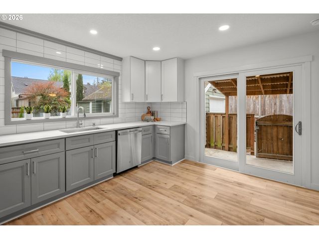 4314 Ne 72ND Ave, Portland, OR 97218