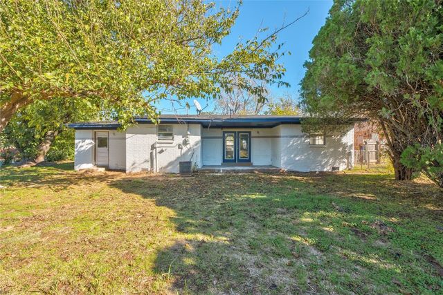 126 Windsor Avenue, Chickasha, OK 73018