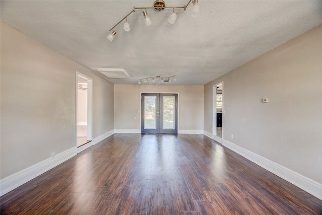 126 Windsor Avenue, Chickasha, OK 73018