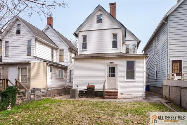 264 Seaman Street 2, New Brunswick, NJ 08901