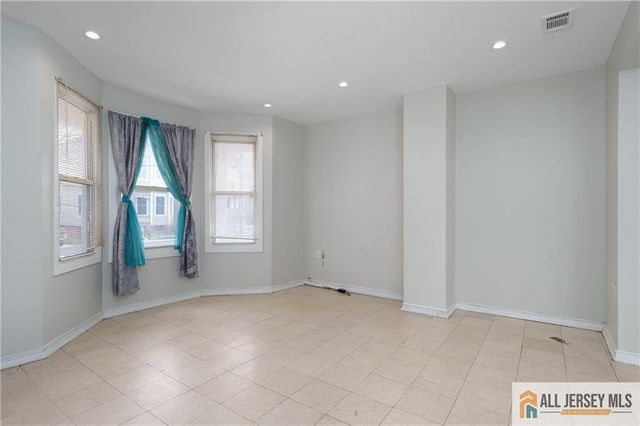 264 Seaman Street 2, New Brunswick, NJ 08901