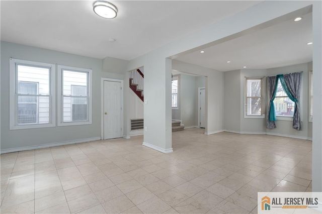 264 Seaman Street 2, New Brunswick, NJ 08901