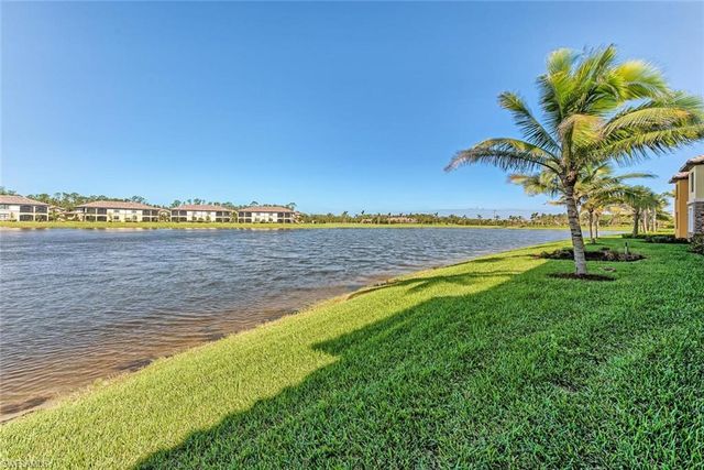 9517 Avellino WAY 2216, Naples, FL 34113