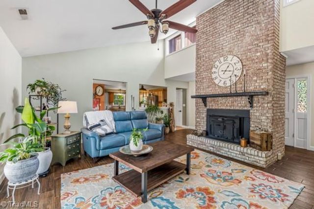 4220 Mae Len Drive, Winston-salem, NC 27107