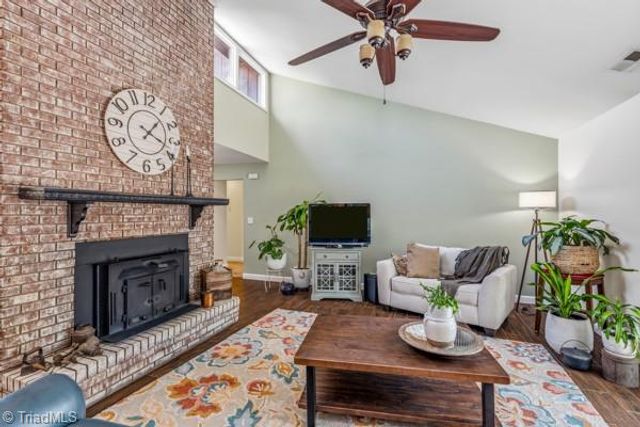 4220 Mae Len Drive, Winston-salem, NC 27107