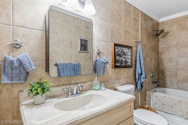 4220 Mae Len Drive, Winston-salem, NC 27107