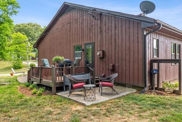 4220 Mae Len Drive, Winston-salem, NC 27107