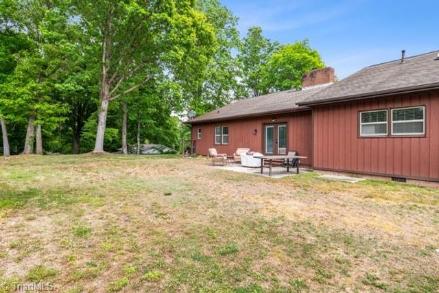 4220 Mae Len Drive, Winston-salem, NC 27107