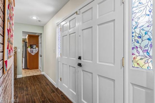 4220 Mae Len Drive, Winston-salem, NC 27107