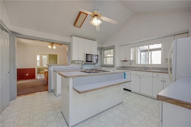 1512 Mathews TER, Portsmouth, VA 23704