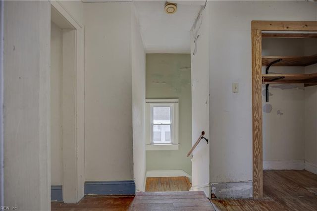 1512 Mathews TER, Portsmouth, VA 23704