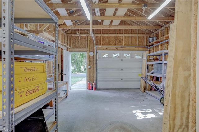 1512 Mathews TER, Portsmouth, VA 23704