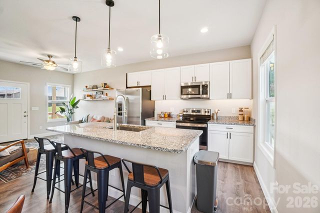 688 Dairy Street, Hendersonville, NC 28739