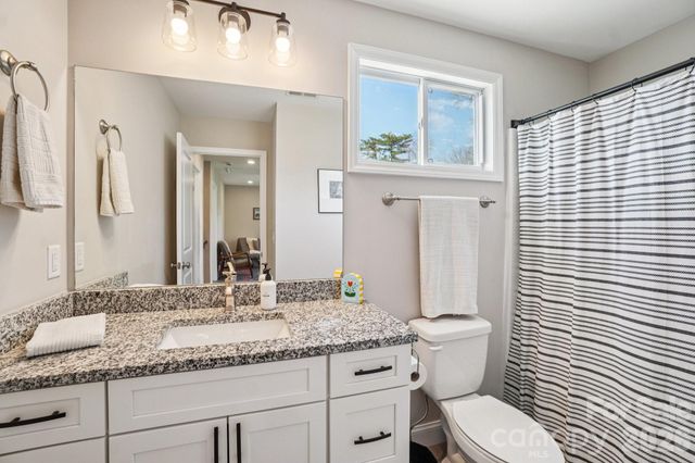 688 Dairy Street, Hendersonville, NC 28739