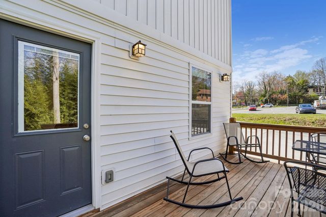 688 Dairy Street, Hendersonville, NC 28739