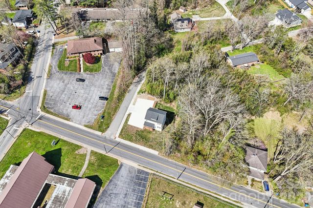 688 Dairy Street, Hendersonville, NC 28739