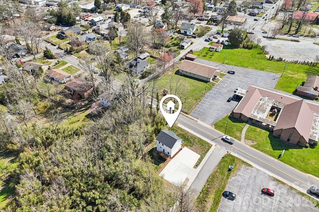 688 Dairy Street, Hendersonville, NC 28739