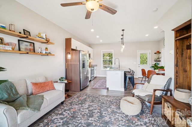 688 Dairy Street, Hendersonville, NC 28739