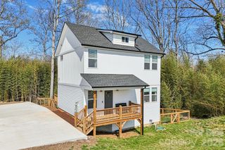 688 Dairy Street, Hendersonville, NC 28739