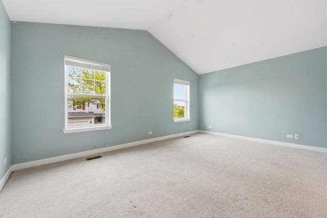 2890 Glacier Way B, Wauconda, IL 60084