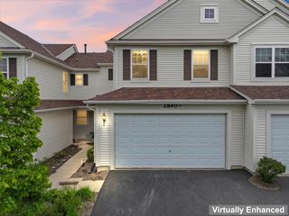 2890 Glacier Way B, Wauconda, IL 60084