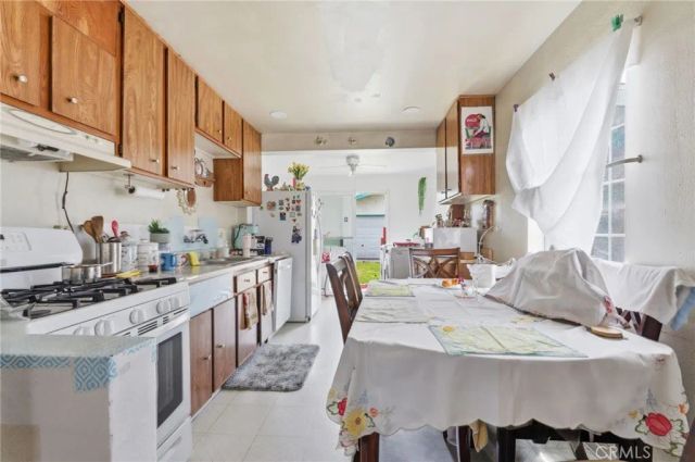 5538 N Aspan, Azusa, CA 91702