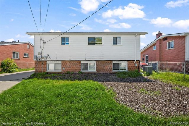 692 Easley Drive, Westland, MI 48186