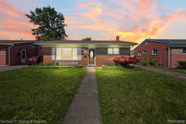 692 Easley Drive, Westland, MI 48186
